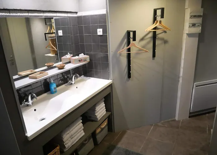 Ferienhaus Dans Ecurie Renovee Avec Jardin Prive, Clim, Parking Et Wifi - Fr-1-510-150 Flines-Les-Mortagne